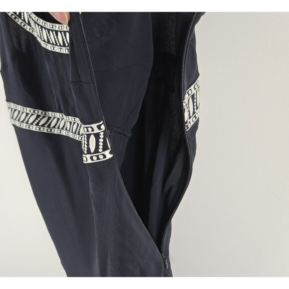 Ann Taylor Women's Size 10 Black White Embroidered Silk Tank Top NWT - Picture 7 of 7